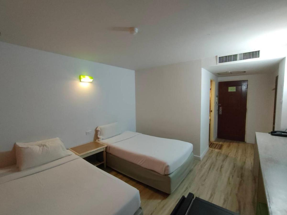 Intertower Hotel Sungai Kolok Bagian luar foto