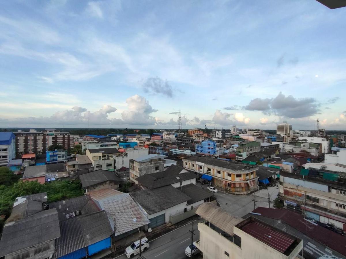 Intertower Hotel Sungai Kolok Bagian luar foto