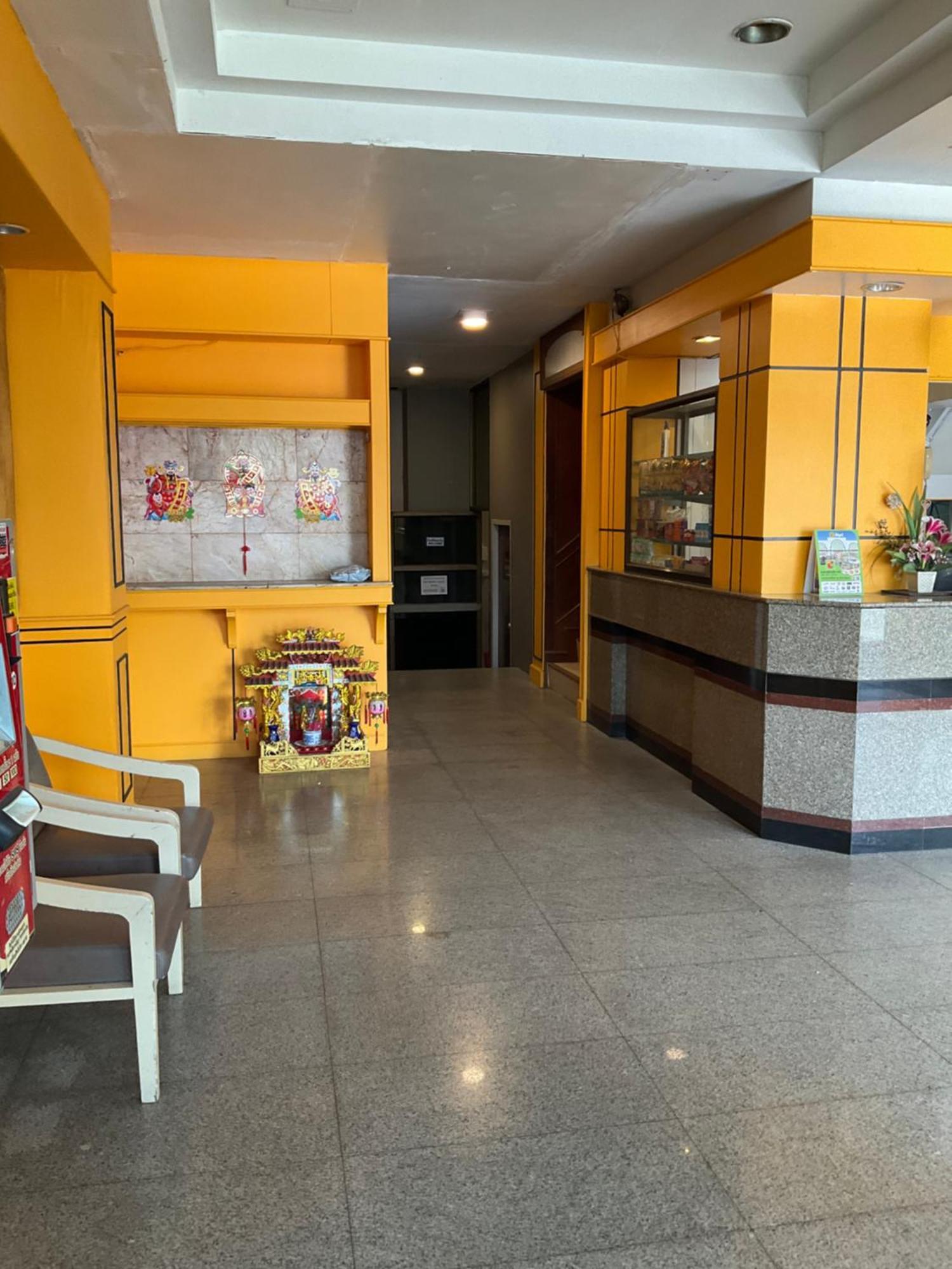 Intertower Hotel Sungai Kolok Bagian luar foto